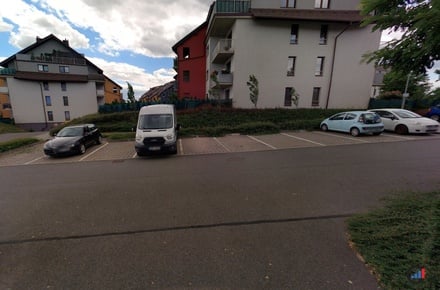 Pronájem garážového stání 12 m², Moravany