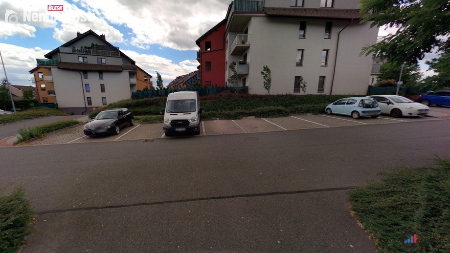 Pronájem garážového stání 12 m², Moravany