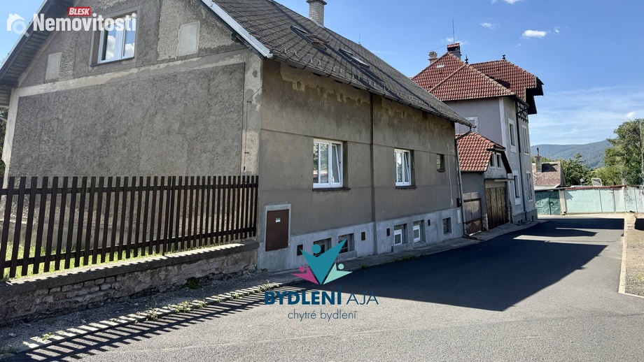 Prodej rodinného domu 240 m², Litvínov - Hamr