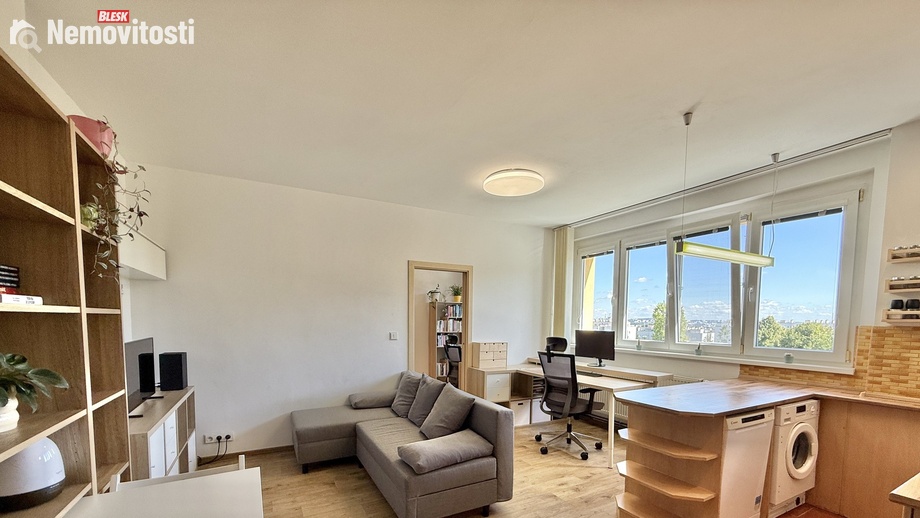 Prodej bytu 2+kk 40 m², Praha - Břevnov