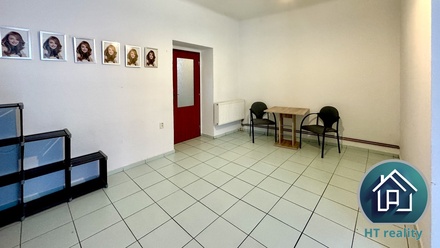 Pronájem bytu 1+kk 27 m², Český Krumlov - Horní Brána