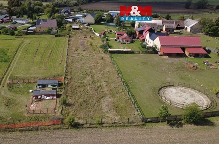 Prodej specifického pozemku 4 157 m², Všehrdy