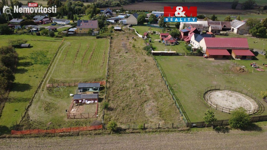 Prodej specifického pozemku 4 157 m², Všehrdy