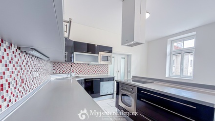 Prodej bytu 4+kk 95 m², Znojmo