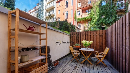 Prodej bytu 2+kk 43 m², Praha - Vršovice