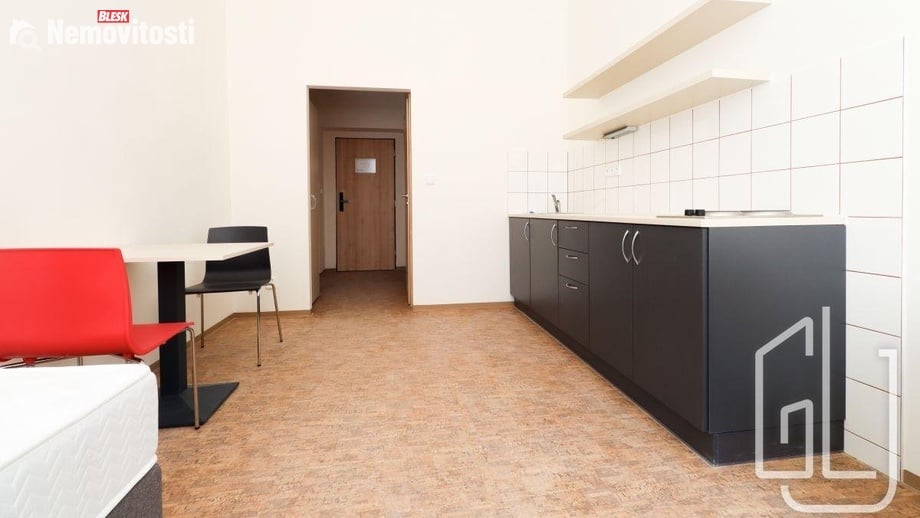 Pronájem bytu 1+kk 21 m², Praha 5, Smíchov