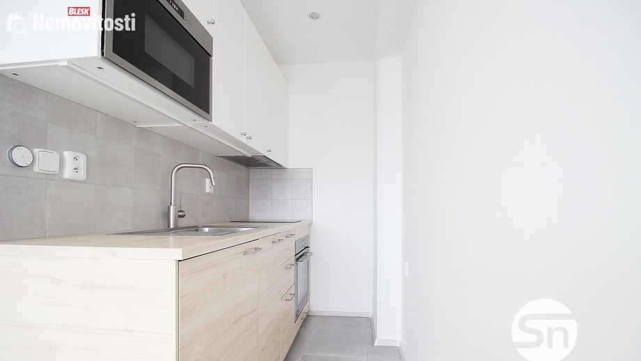 Pronájem bytu 3+kk 43 m², Praha - Vokovice