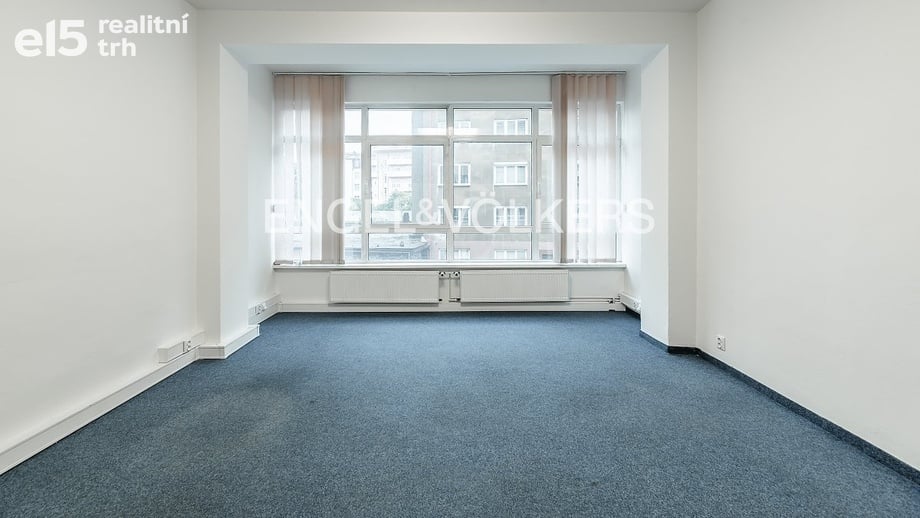 Pronájem kanceláře 204 m², Praha - Libeň