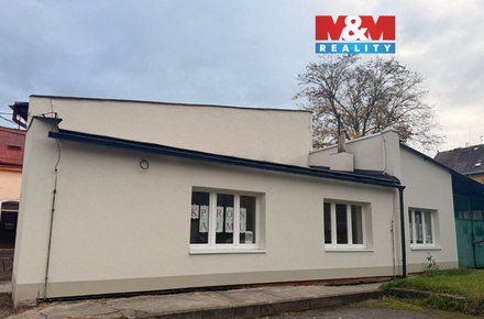 Pronájem obchodního prostoru 69 m², Děčín