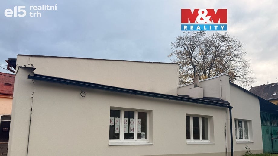 Pronájem obchodního prostoru 69 m², Děčín