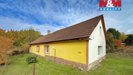 Prodej rodinného domu 265 m², Slapsko