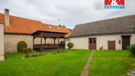 Prodej rodinného domu 256 m², Cehnice