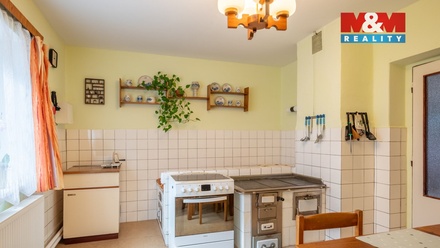 Prodej rodinného domu 256 m², Cehnice