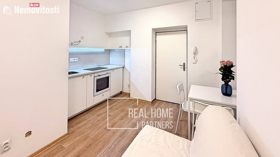 Pronájem bytu 1+kk 17 m², Brno