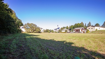 Prodej stavebního pozemku 1 522 m², Lesnice