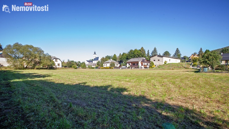 Prodej stavebního pozemku 1 193 m², Lesnice