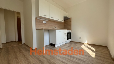 Pronájem bytu 2+1 52 m², Karviná-Nové Město - Karviná - Nové město