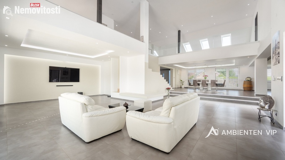 Prodej vily 641 m², Šanov