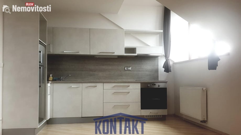 Pronájem bytu 1+kk 34 m², České Budějovice 3