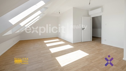 Prodej bytu 3+kk 75 m², Hostovlice