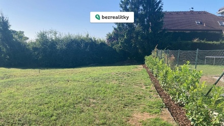 Prodej stavebního pozemku 1 026 m², Statenice