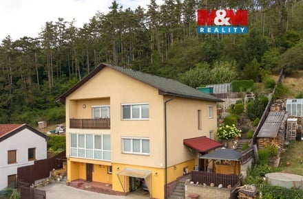 Prodej rodinného domu 277 m², Králův Dvůr