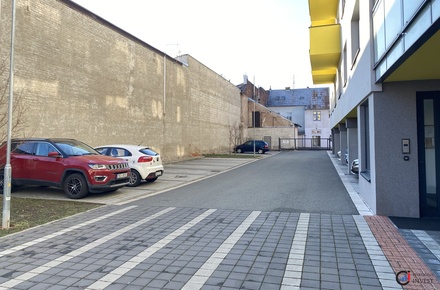 Pronájem garážového stání 12 m², Pardubice - Zelené Předměstí