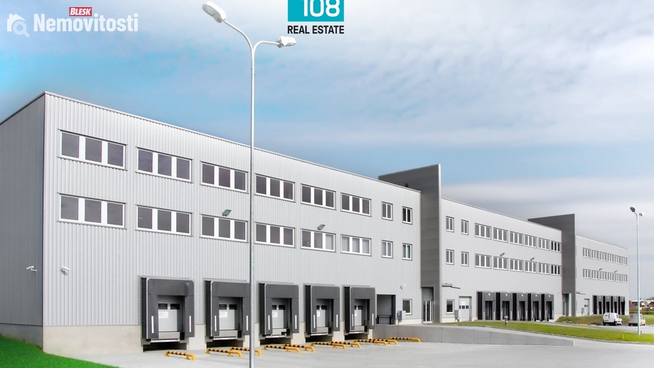 Prodej výrobního prostoru 10 200 m², Hradec Králové - Plotiště nad Labem