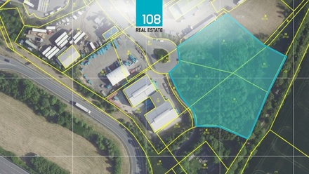 Prodej komerčního pozemku 7 647 m², Strančice - Všechromy