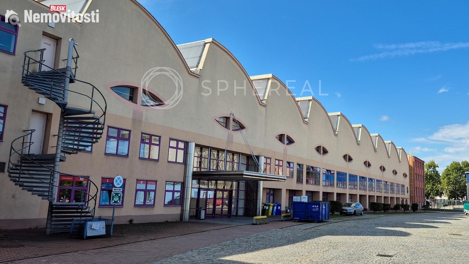 Pronájem kanceláře 1 000 m², Brno - Židenice