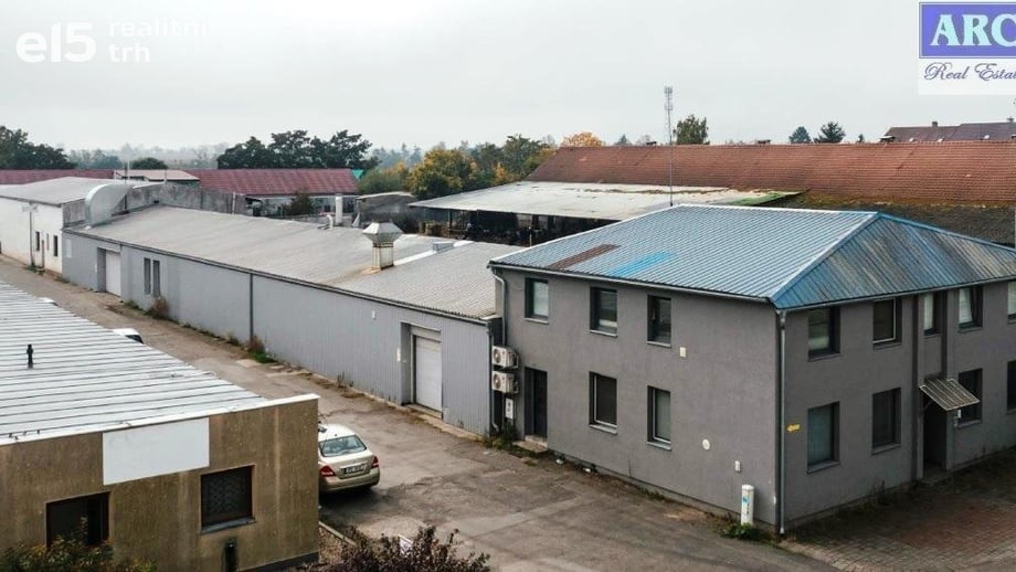Prodej výrobního prostoru 1 061 m², Nehvizdy