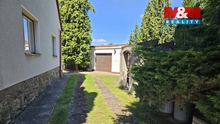 Prodej rodinného domu 200 m², Ptení