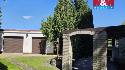 Prodej rodinného domu 200 m², Ptení