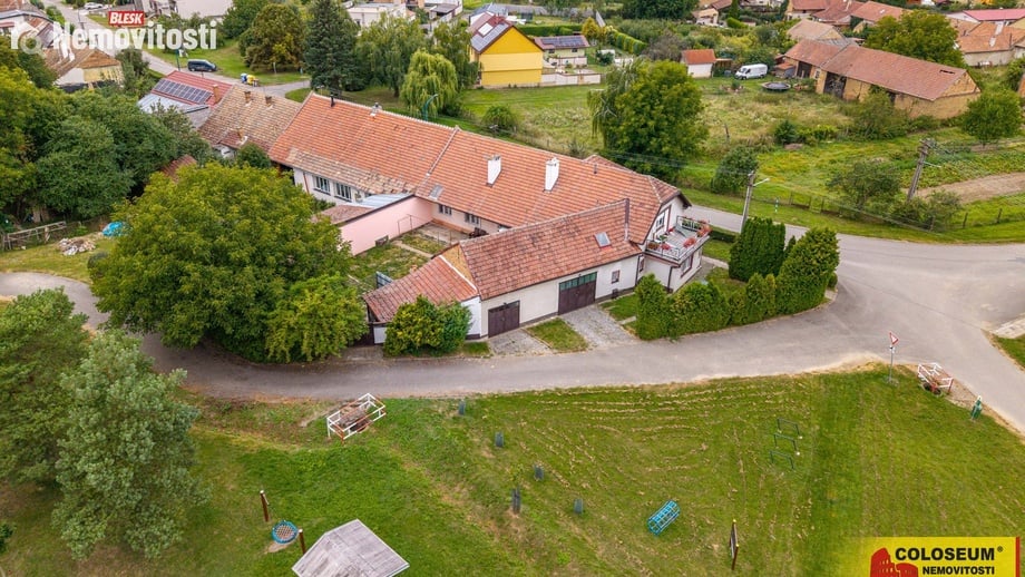Prodej rodinného domu 187 m², Kojátky