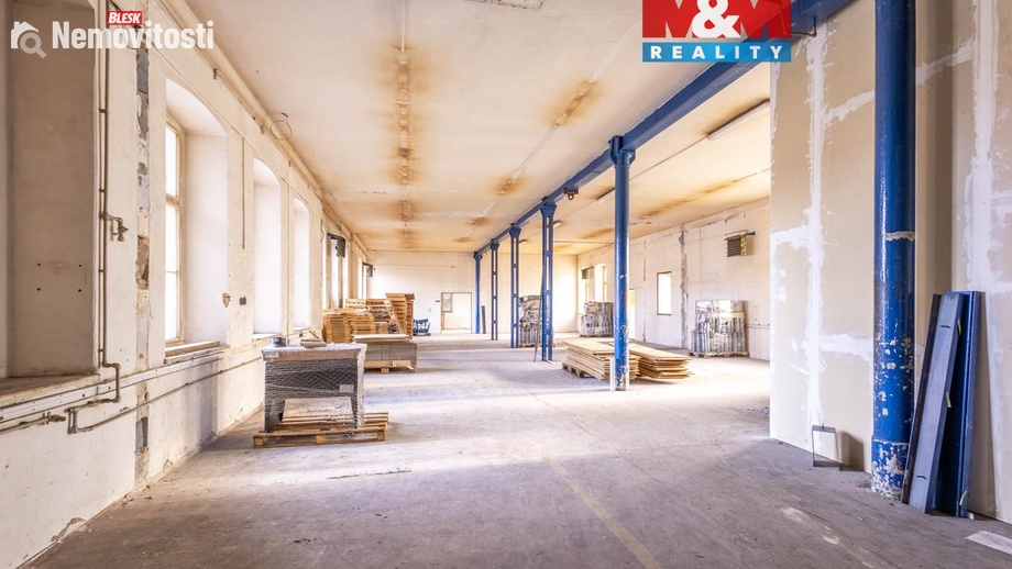 Pronájem výrobního prostoru 800 m², Krásná Lípa