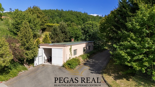 Prodej výrobního prostoru 1 416 m², Milonice