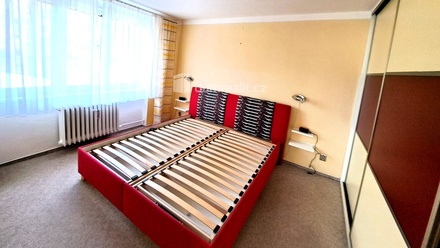 Prodej bytu 2+1 56 m², Sokolov