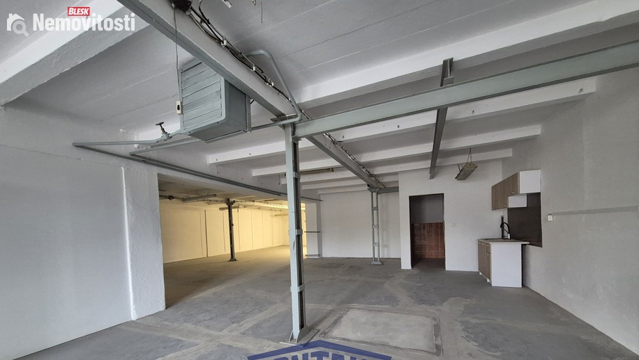 Pronájem skladu 216 m², České Budějovice 4