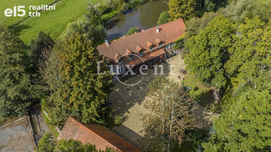 Prodej komerční nemovitosti 1 700 m², Stříbrná Skalice