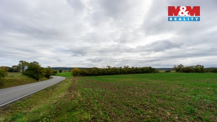 Prodej pole 3 689 m², Mokré