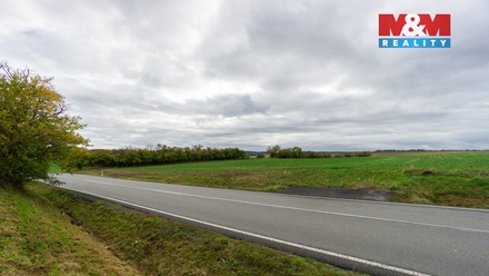 Prodej pole 3 689 m², Mokré