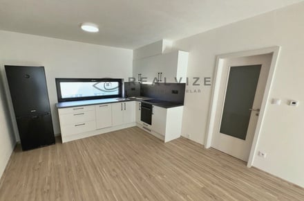 Pronájem bytu 2+kk 65 m², České Budějovice 6