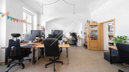 Pronájem kanceláře 84 m², Praha 7