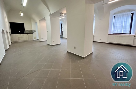 Pronájem obchodního prostoru 65 m², Český Krumlov