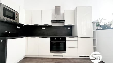 Pronájem bytu 2+kk 60 m², Praha - Vinohrady