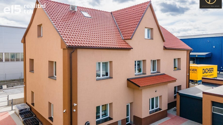 Prodej obchodního prostoru 402 m², Kladno