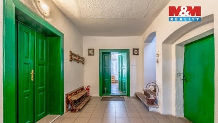 Prodej rodinného domu 380 m², Staré Křečany