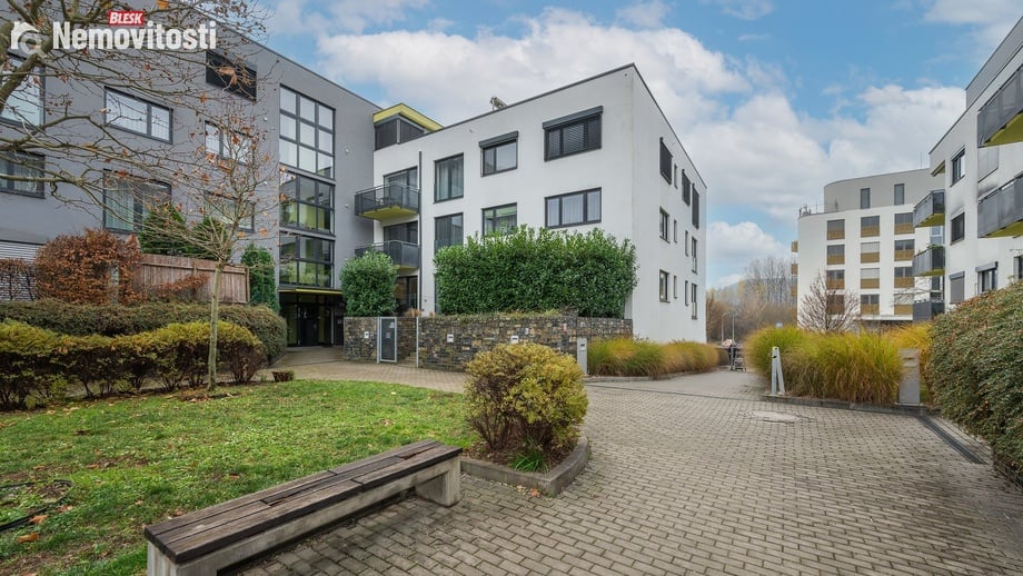 Pronájem bytu 2+kk 62 m², Brno - Komín