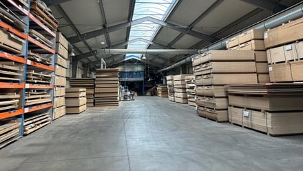 Pronájem skladu 4 800 m², Praha 15