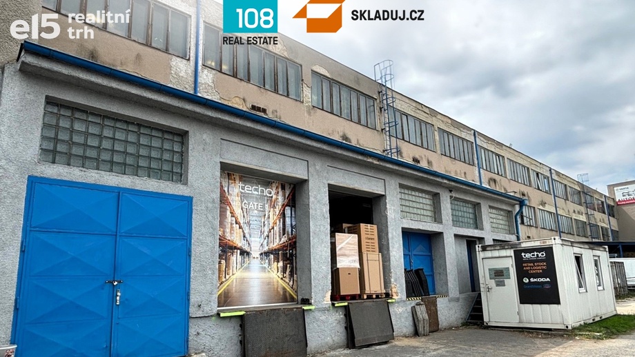 Pronájem skladu 4 800 m², Praha 15